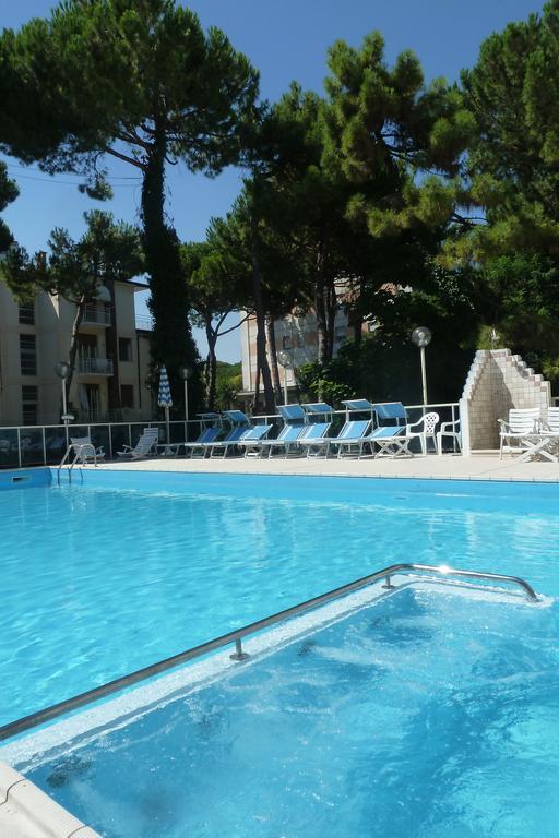 Hotel Astra Milano Marittima Exterior photo